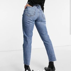 TOPSHOP straight leg jean in mid blue size 26